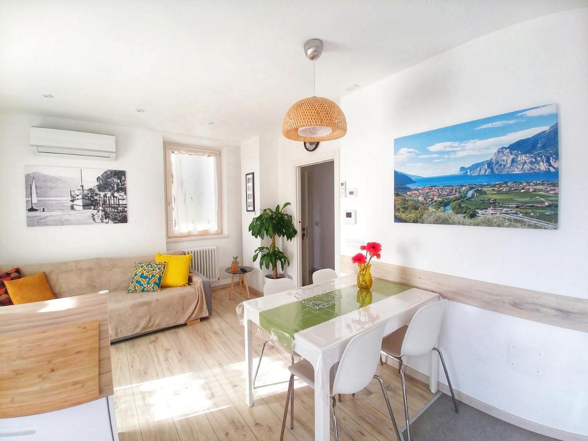 Ferienwohnung Antica Casa Alboletta Riva del Garda Exterior foto