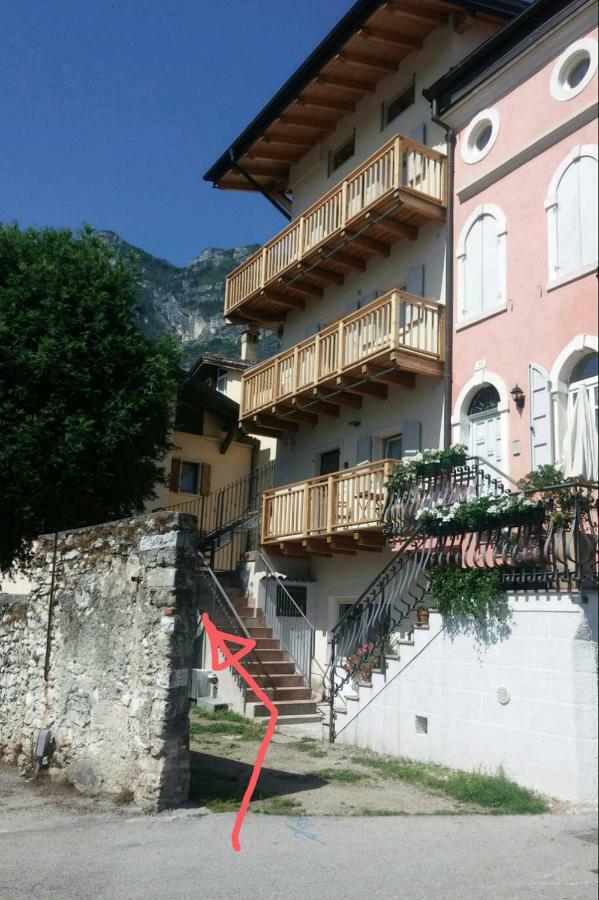 Ferienwohnung Antica Casa Alboletta Riva del Garda Exterior foto