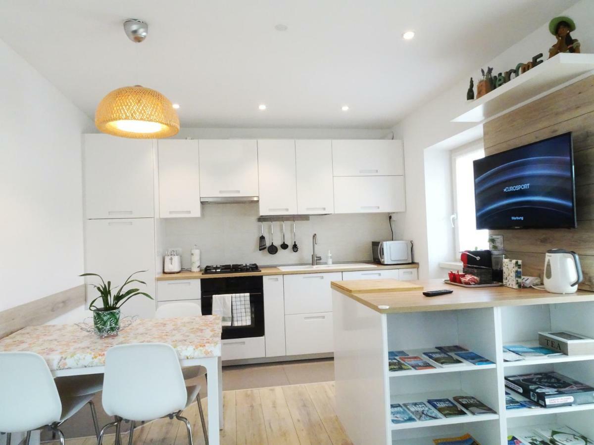 Ferienwohnung Antica Casa Alboletta Riva del Garda Exterior foto