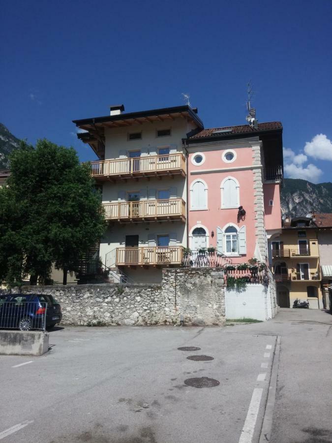 Ferienwohnung Antica Casa Alboletta Riva del Garda Exterior foto